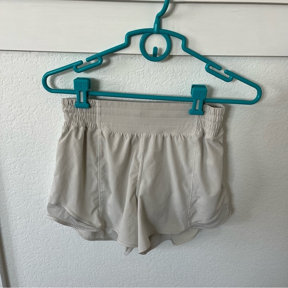 Lululemon Athletica Women's 6 Speed Shorts. - Picture 2 of 8